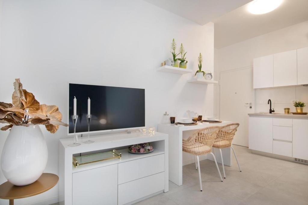 Zigo Modern Studio Apartment Near Beach Split Exterior photo